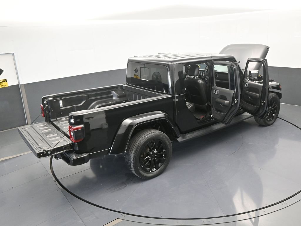 Used 2022 Jeep Gladiator Overland image 65
