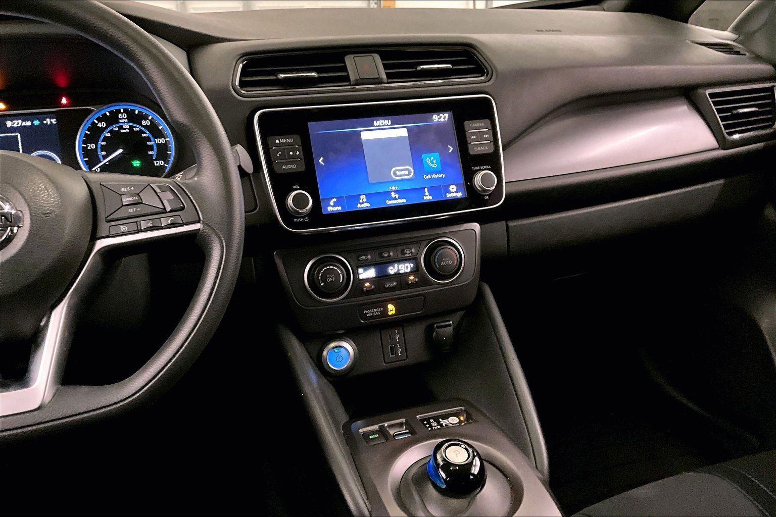 Used 2022 Nissan Leaf S image 6