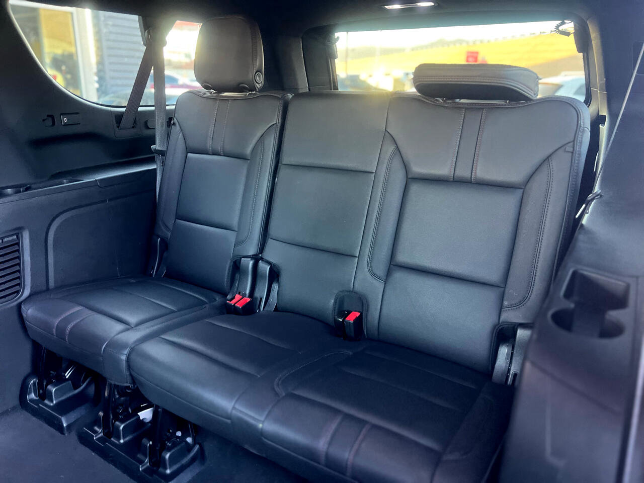 Used 2023 Chevrolet Suburban RST w/ Luxury Package image 19