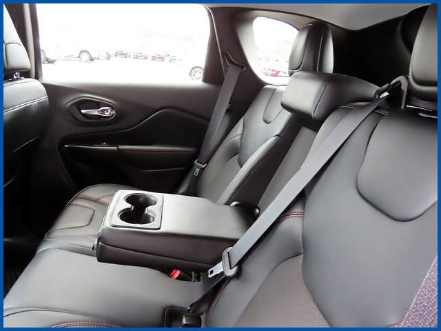 Certified 2022 Jeep Cherokee Trailhawk w/ Sun, Sound & Nav Group AWD/4WD image 10