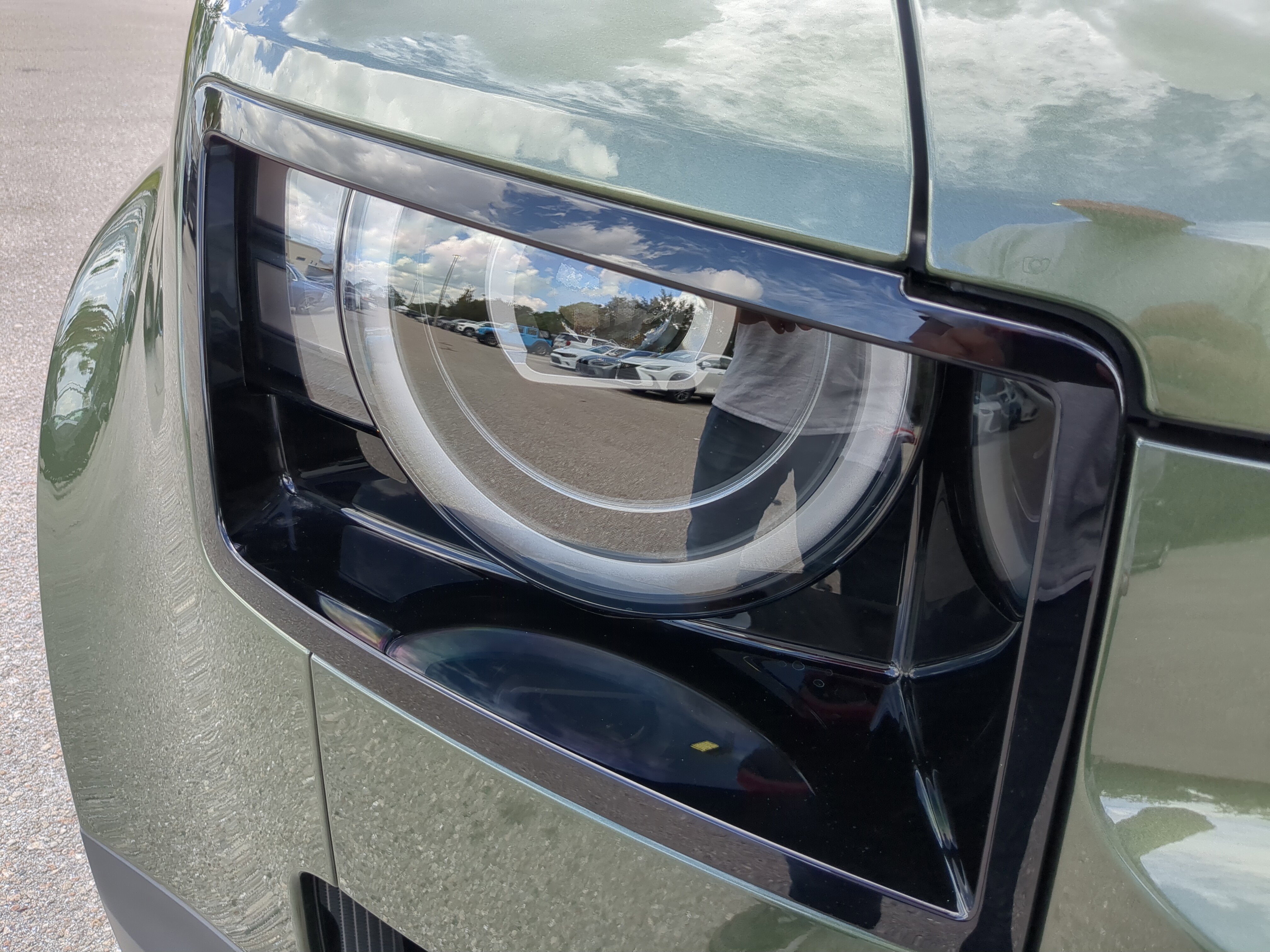 New 2026 Land Rover Defender 110 S image 9