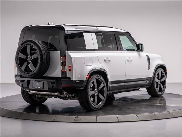 New 2026 Land Rover Defender 110 X-Dynamic SE AWD/4WD image 5