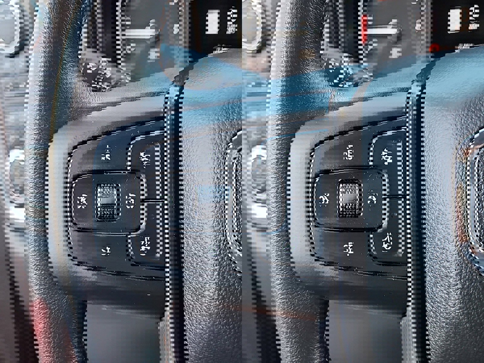 Used 2021 GMC Sierra 2500 AT4 w/ AT4 Premium Plus Package image 19