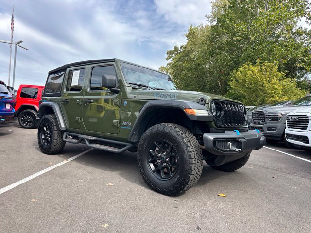 Used 2024 Jeep Wrangler Unlimited AWD/4WD image 17