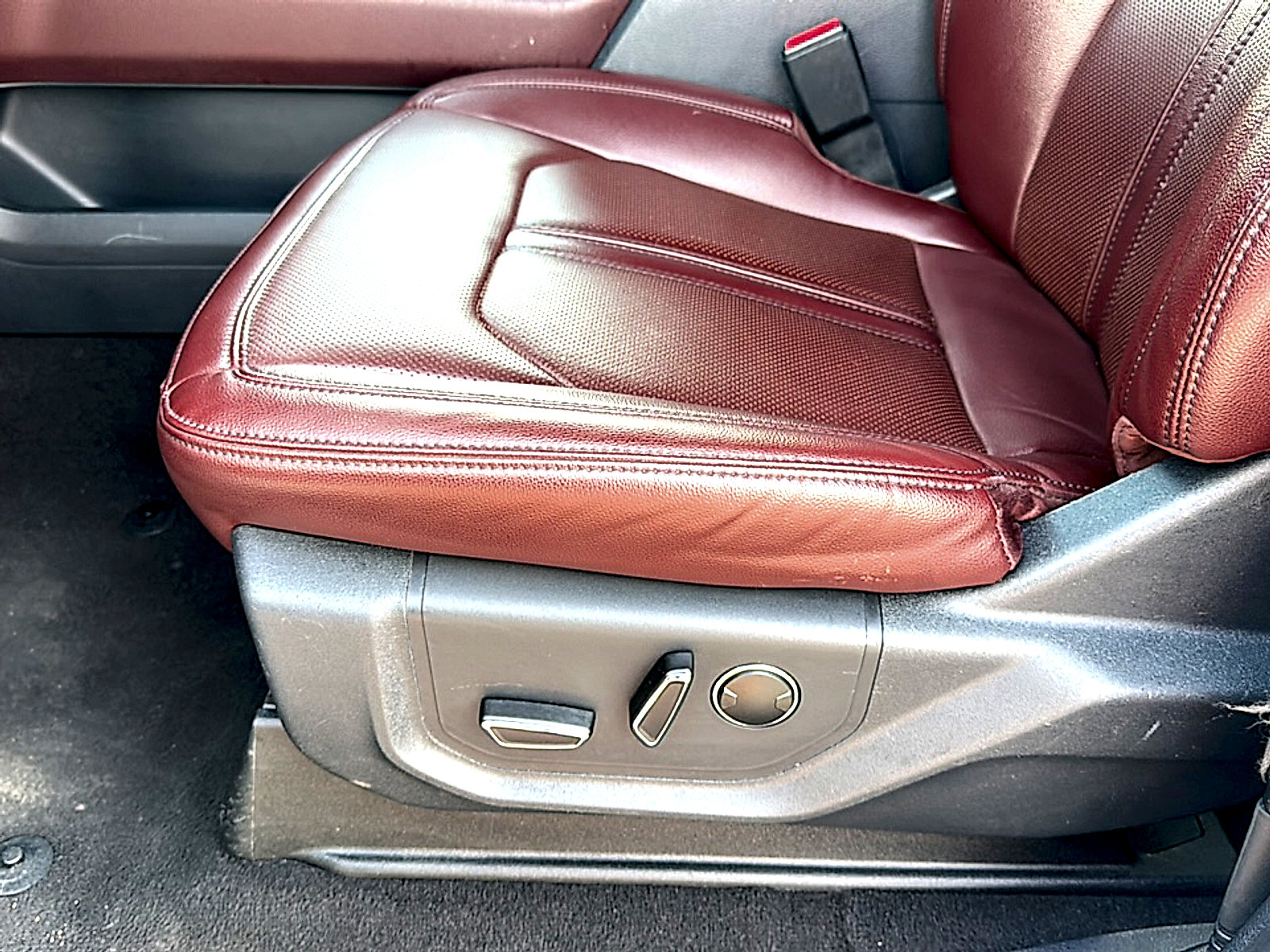 Used 2023 Ford Expedition Limited image 15