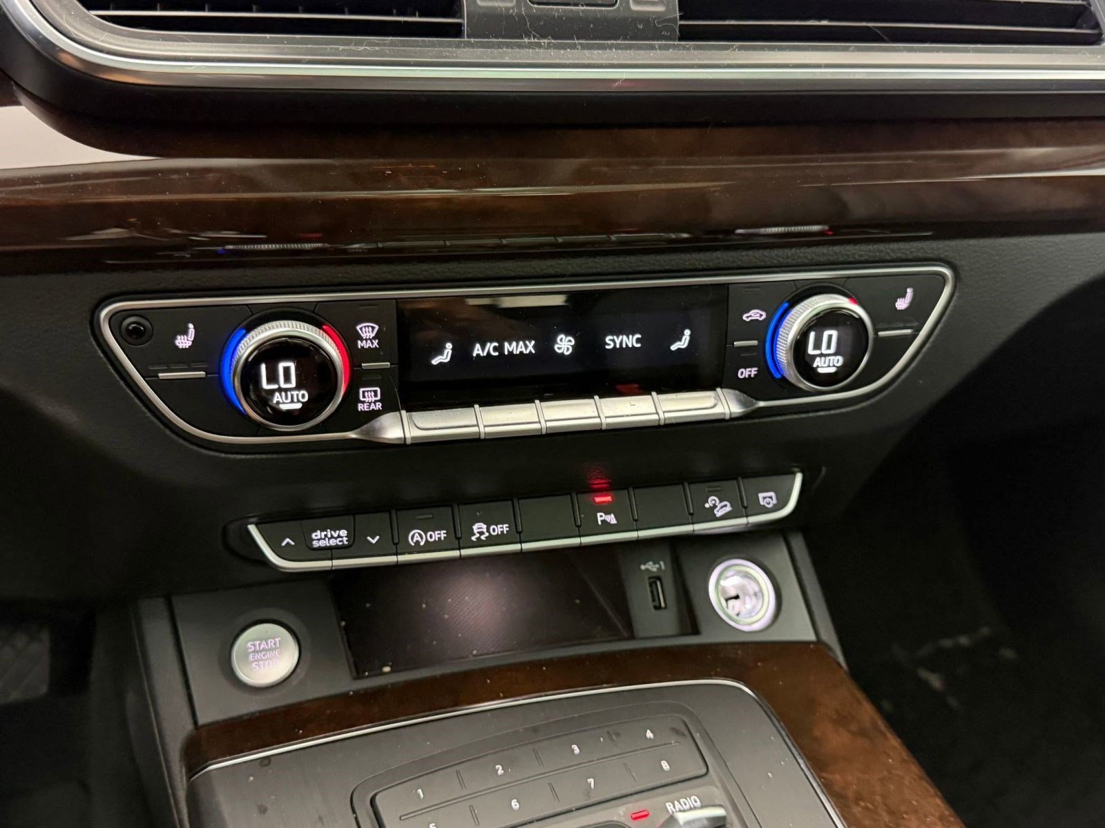 Used 2020 Audi Q5 2.0T Premium AWD/4WD image 22