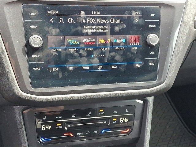 Used 2022 Volkswagen Tiguan SE image 16