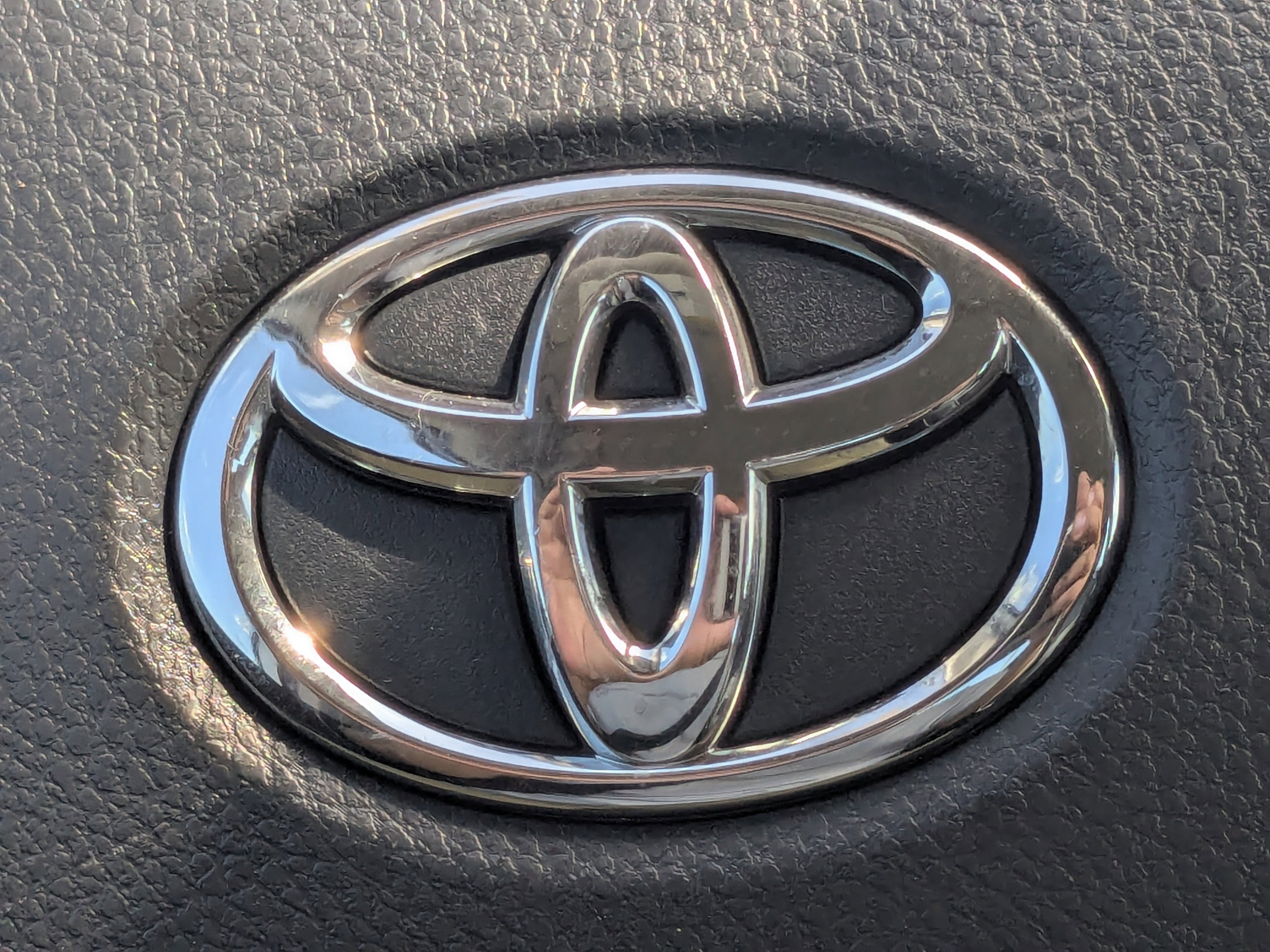Used 2024 Toyota Camry SE FWD image 30