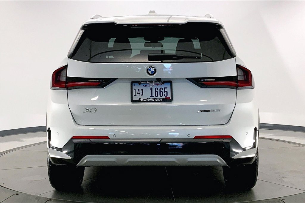 New 2026 BMW X1 xDrive28i w/ Convenience Package AWD/4WD image 3