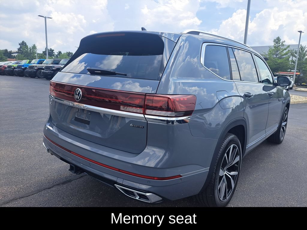 Used 2026 Volkswagen Atlas SEL Premium R-Line AWD/4WD image 3