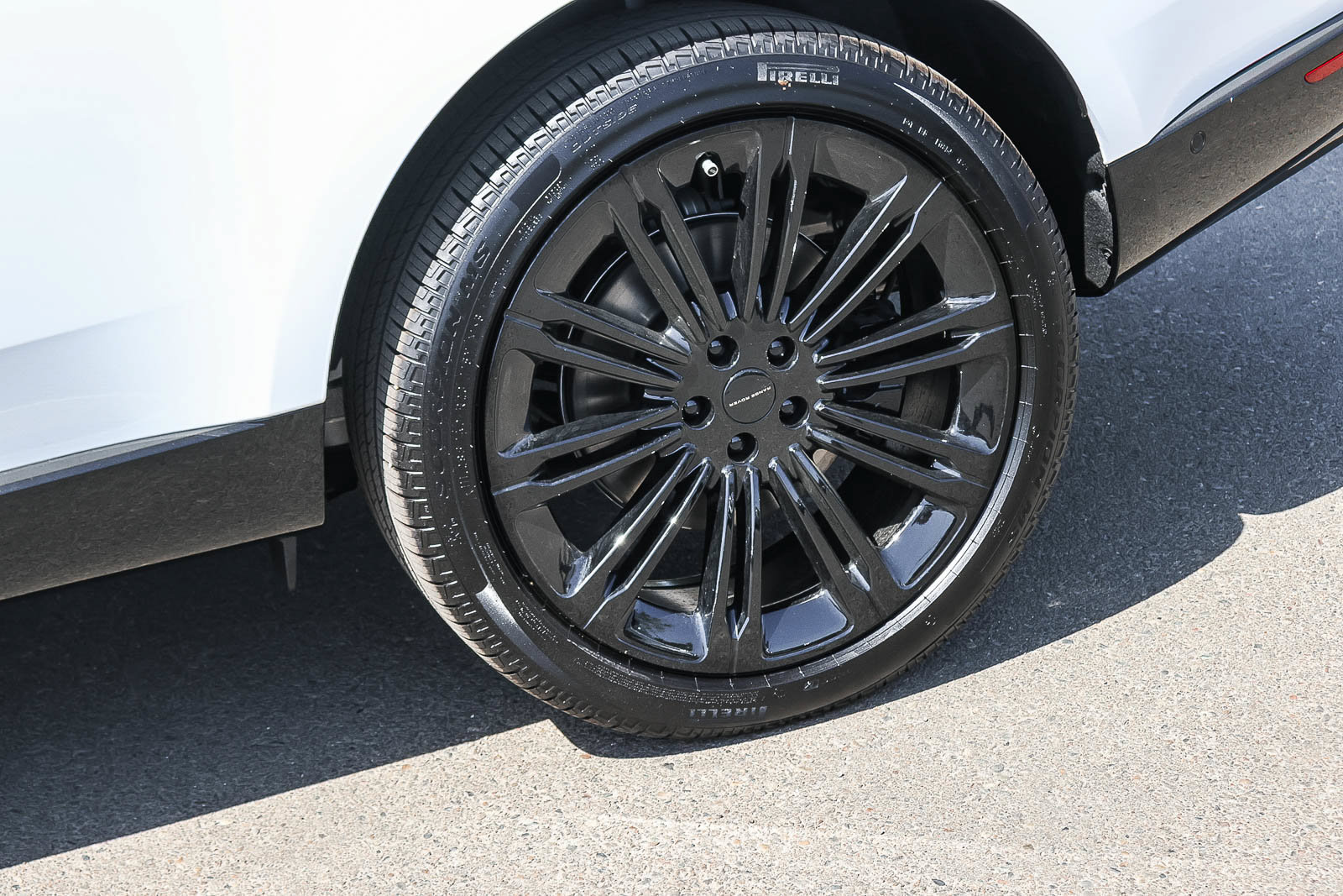 New 2026 Land Rover Range Rover SE AWD/4WD image 10