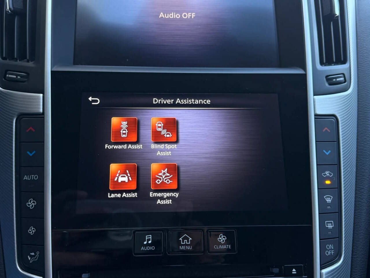 Used 2021 INFINITI Q50 Luxe w/ Seat & Sound Package AWD/4WD image 10