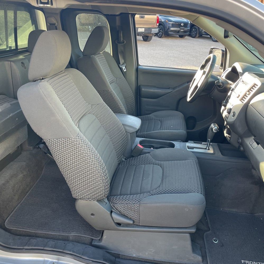 Used 2017 Nissan Frontier SV image 22