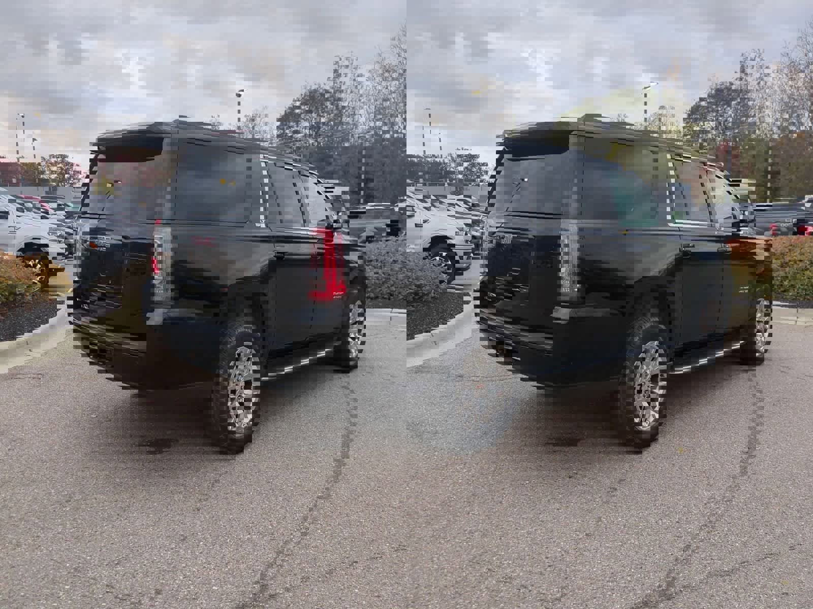 Used 2020 GMC Yukon XL SLT w/ Open Road Package image 8