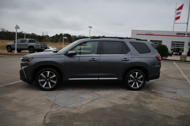 Used 2023 Honda Pilot Elite image 2