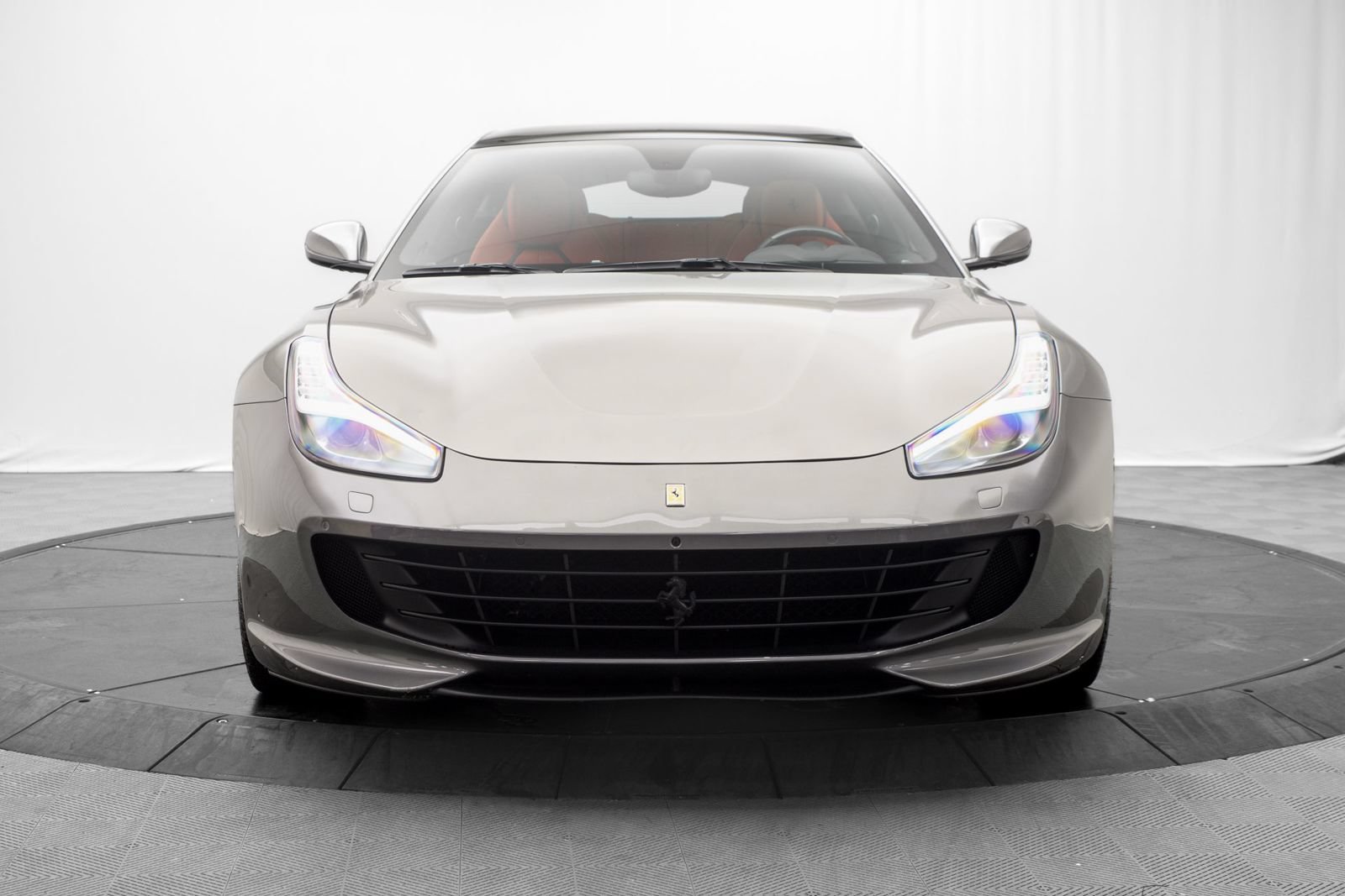 Used 2018 Ferrari GTC4Lusso AWD/4WD image 8