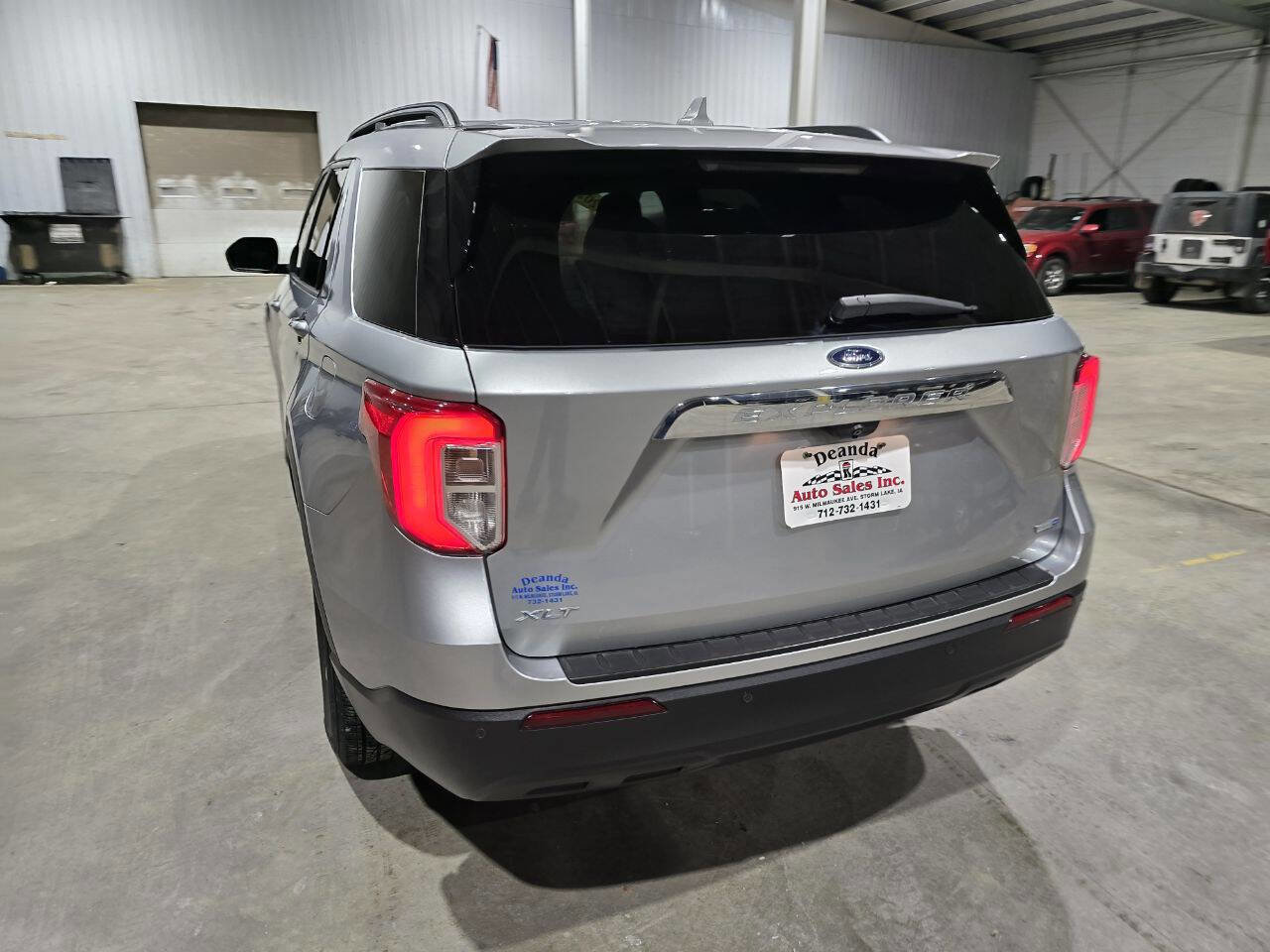 Used 2020 Ford Explorer XLT w/ Comfort Package image 10