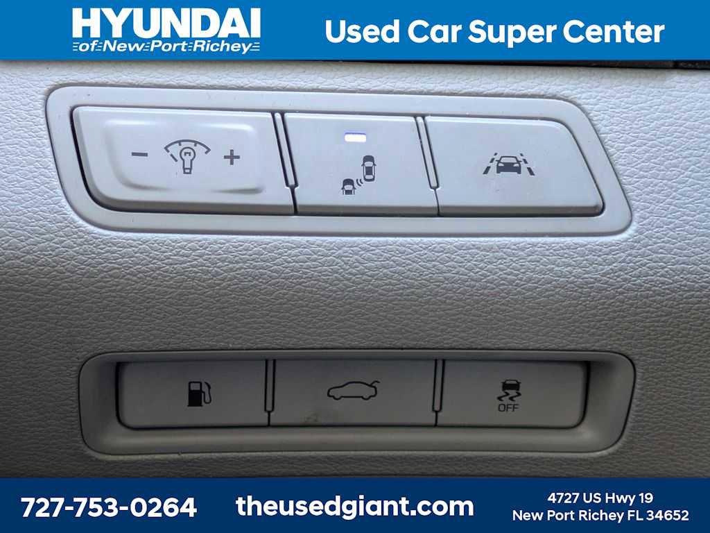 Used 2015 Hyundai Sonata Limited w/ Option Group 06 FWD image 32