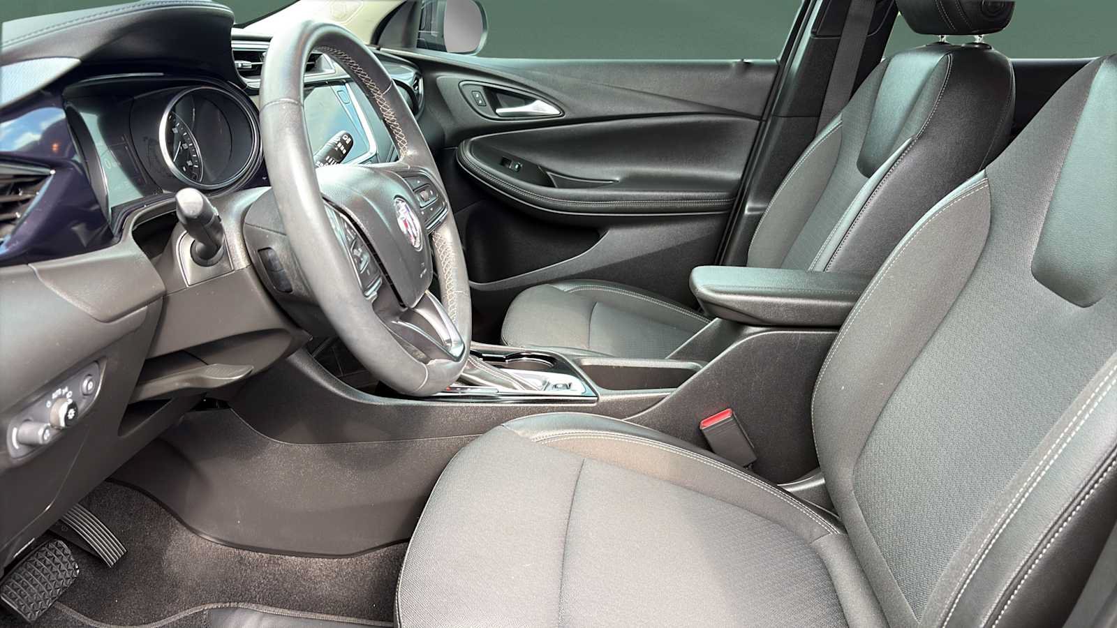 Used 2023 Buick Encore GX Select AWD/4WD image 17