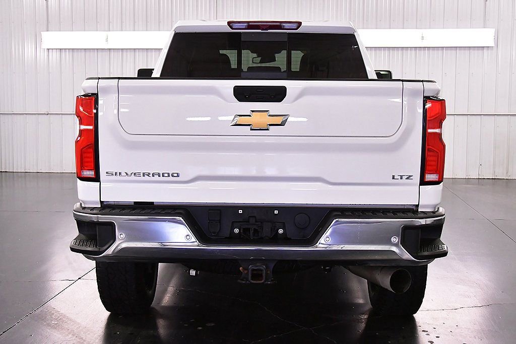 Used 2024 Chevrolet Silverado 2500 LTZ w/ LTZ Plus Package AWD/4WD image 6