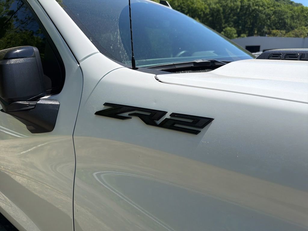 Used 2022 Chevrolet Silverado 1500 ZR2 w/ Technology Package AWD/4WD image 8