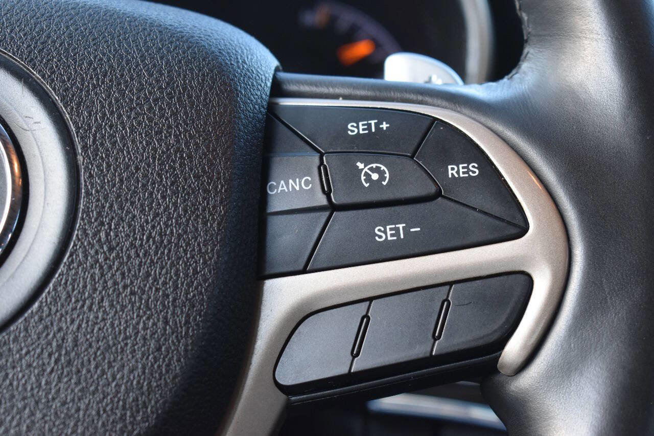 Used 2014 Jeep Grand Cherokee Limited image 22