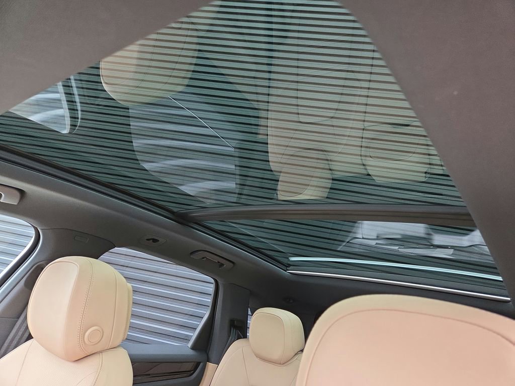 Certified 2022 Porsche Cayenne image 16