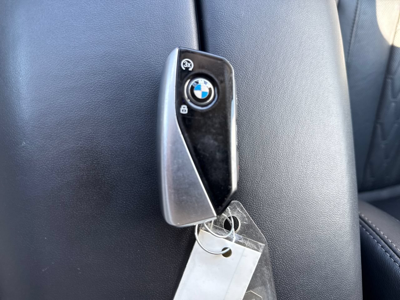 Used 2026 BMW X7 xDrive40i AWD/4WD image 16