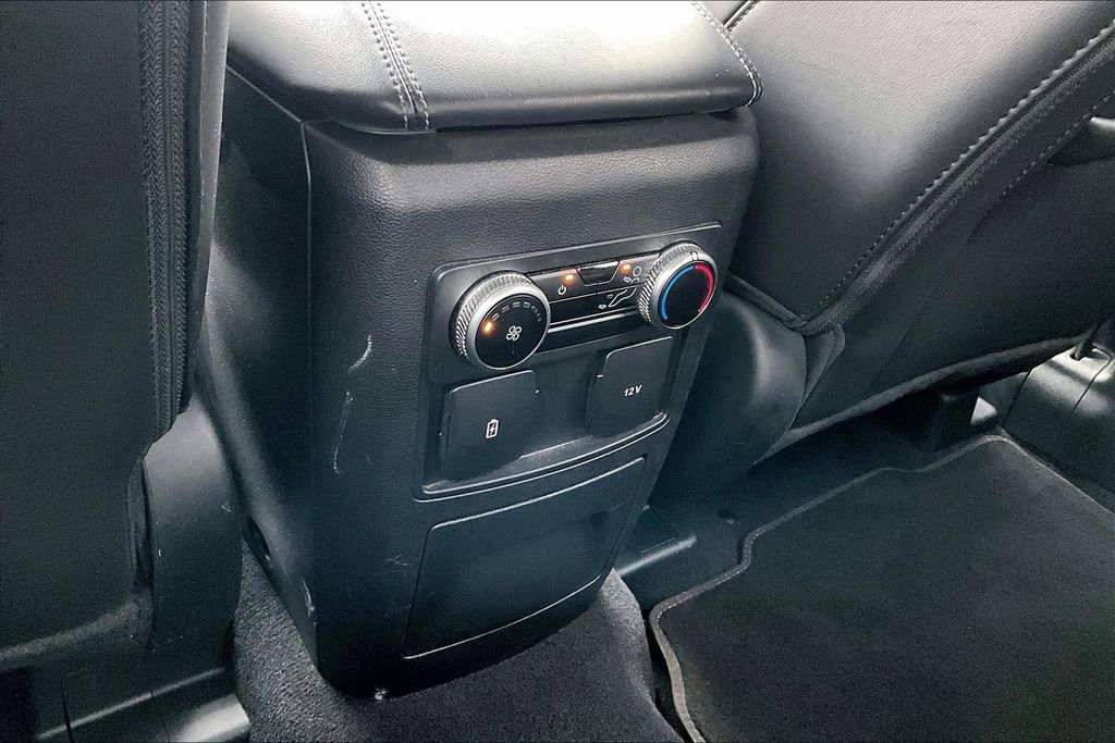 Used 2024 Ford Explorer XLT w/ Equipment Group 202A image 33