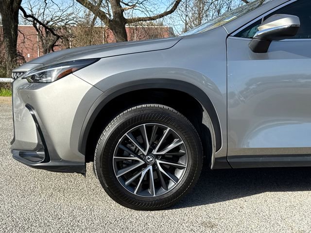 Used 2025 Lexus NX 250 FWD w/ Towing Package (2000 Lbs) image 5