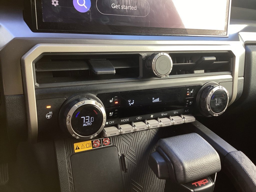 Used 2024 Toyota Tacoma TRD Off-Road image 15