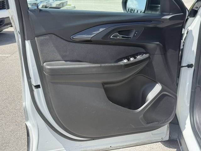 Used 2023 Chevrolet TrailBlazer LS AWD/4WD image 31