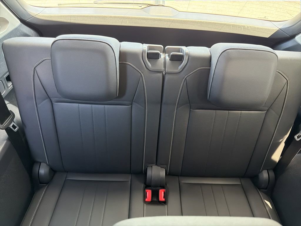 Used 2023 Volkswagen Tiguan SE FWD image 19