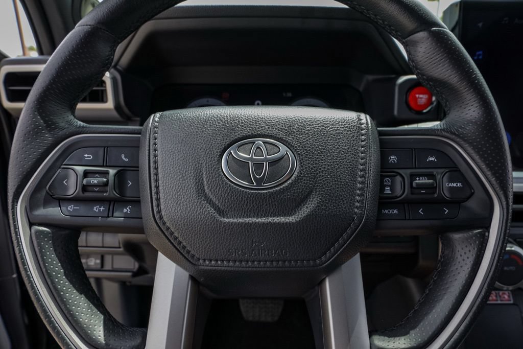Used 2025 Toyota 4Runner TRD Off-Road Premium w/ Tow Technology Package AWD/4WD image 29