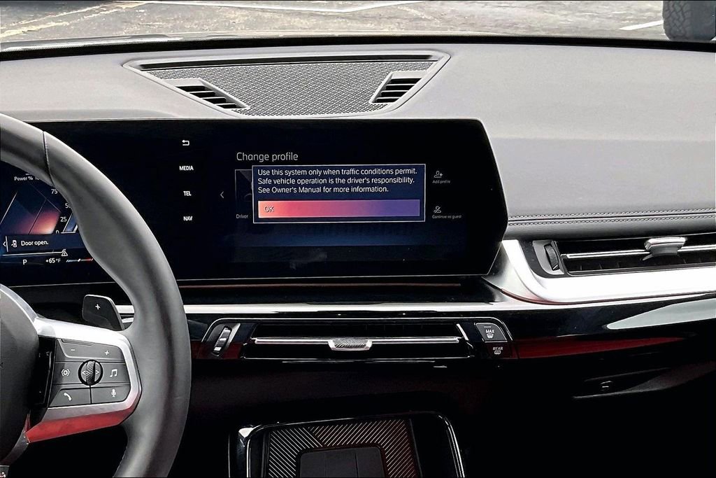 Used 2025 BMW X1 xDrive28i image 9