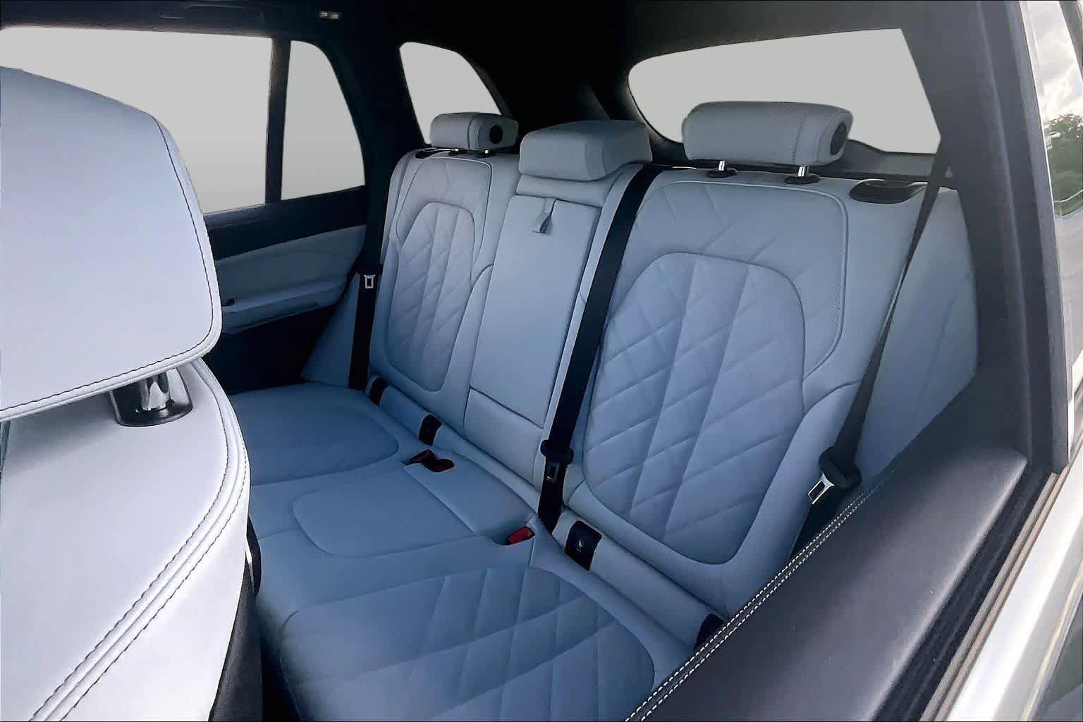 Used 2026 BMW X5 sDrive40i w/ Climate Comfort Package RWD image 18