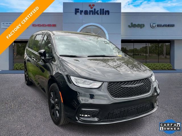 Used 2023 Chrysler Pacifica Limited w/ S Appearance Package AWD/4WD image 1