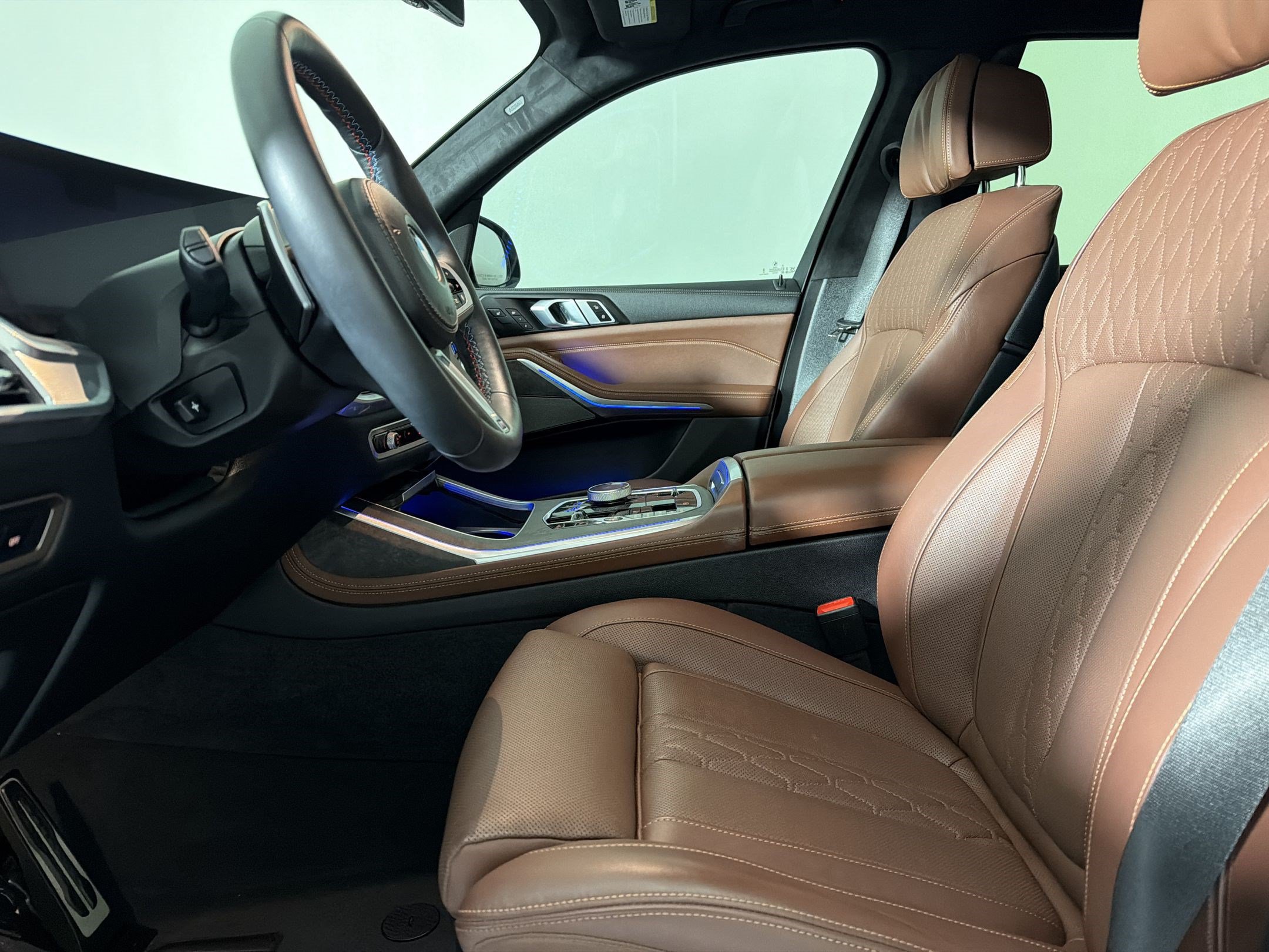 Used 2025 BMW X7 M60i w/ Executive Package AWD/4WD image 4