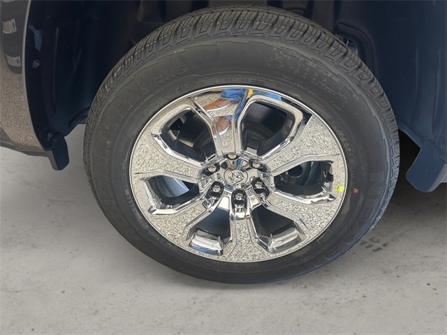 New 2026 RAM 1500 4x4 Crew Cab image 14