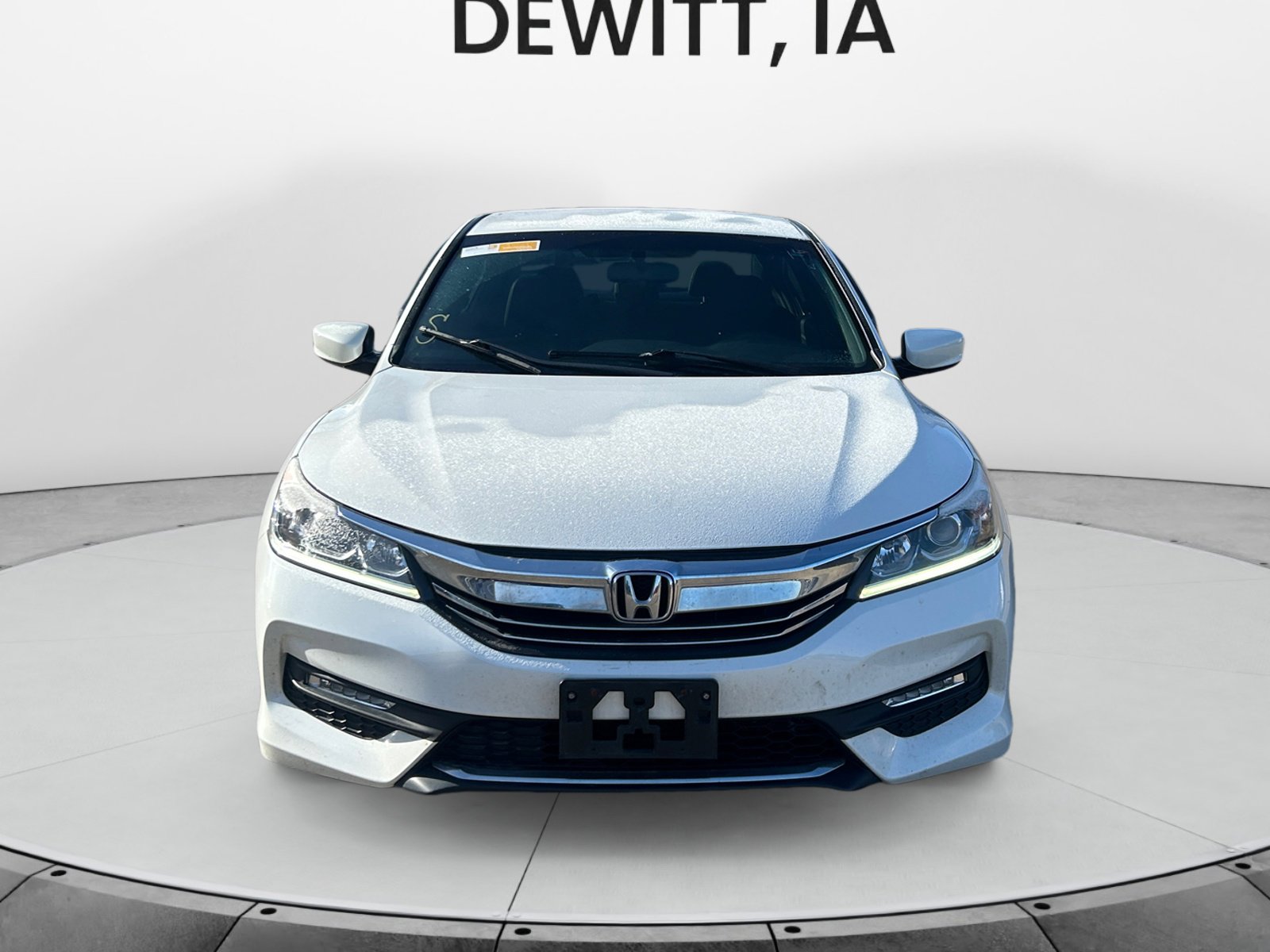 Used 2017 Honda Accord Sport image 8