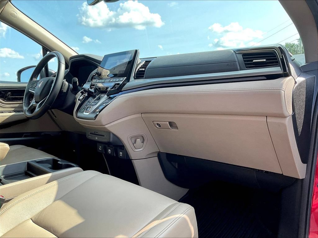Certified 2022 Honda Odyssey Touring image 33