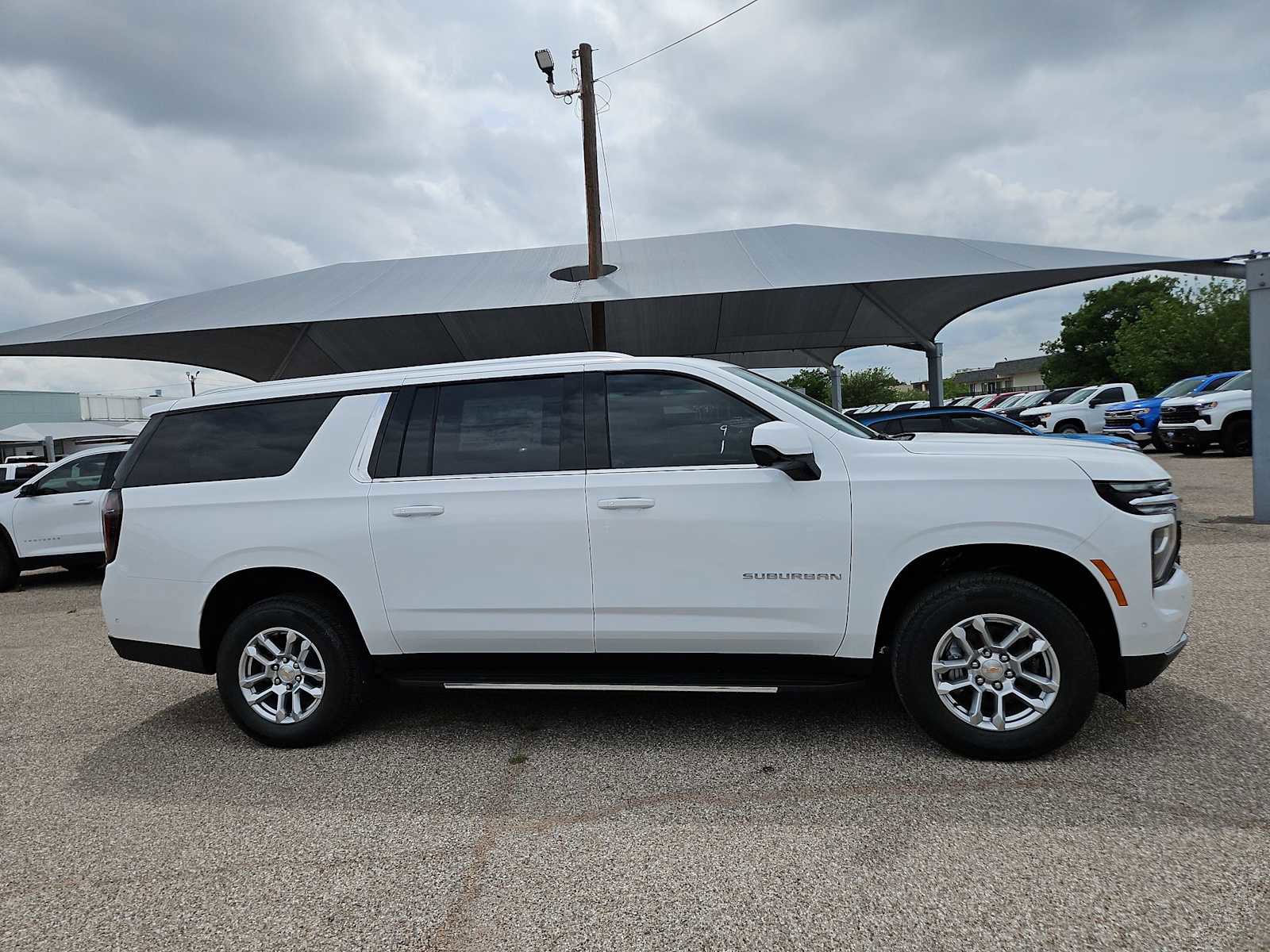 New 2026 Chevrolet Suburban LS RWD image 9