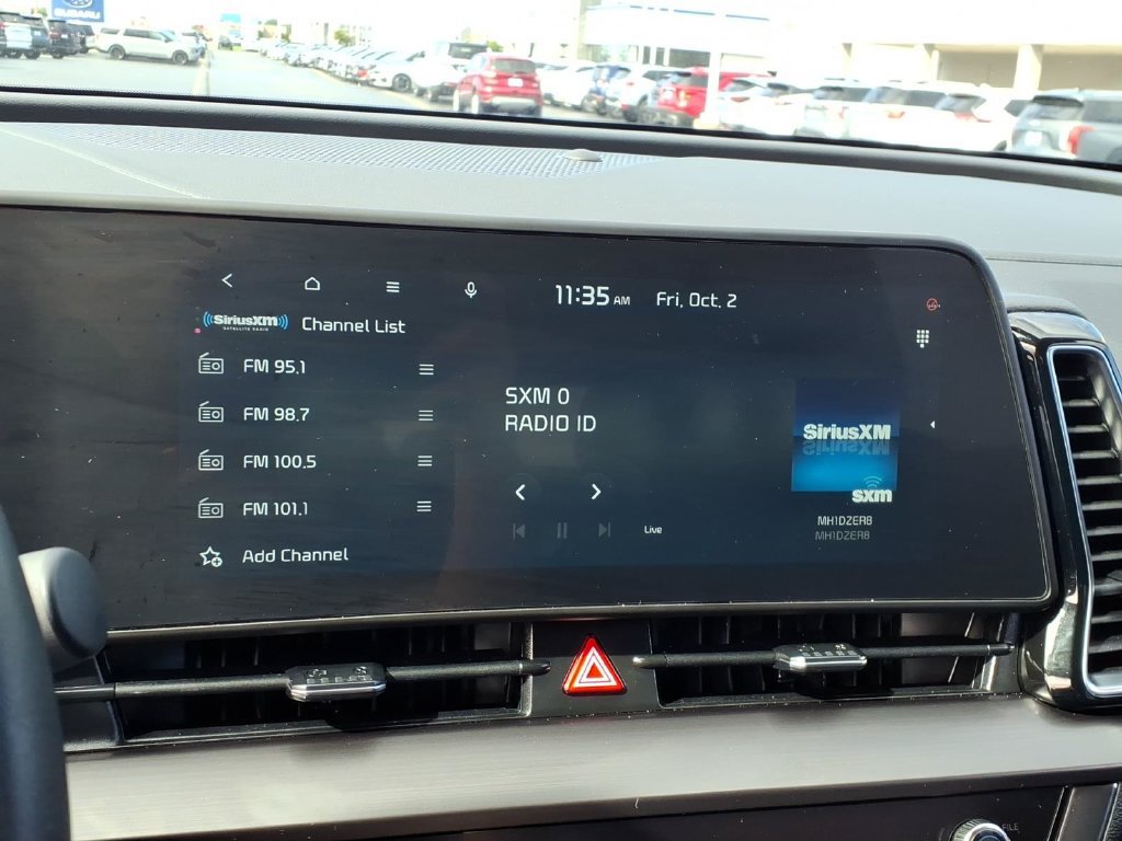 Used 2025 Kia Sportage EX w/ Premium Package FWD image 9
