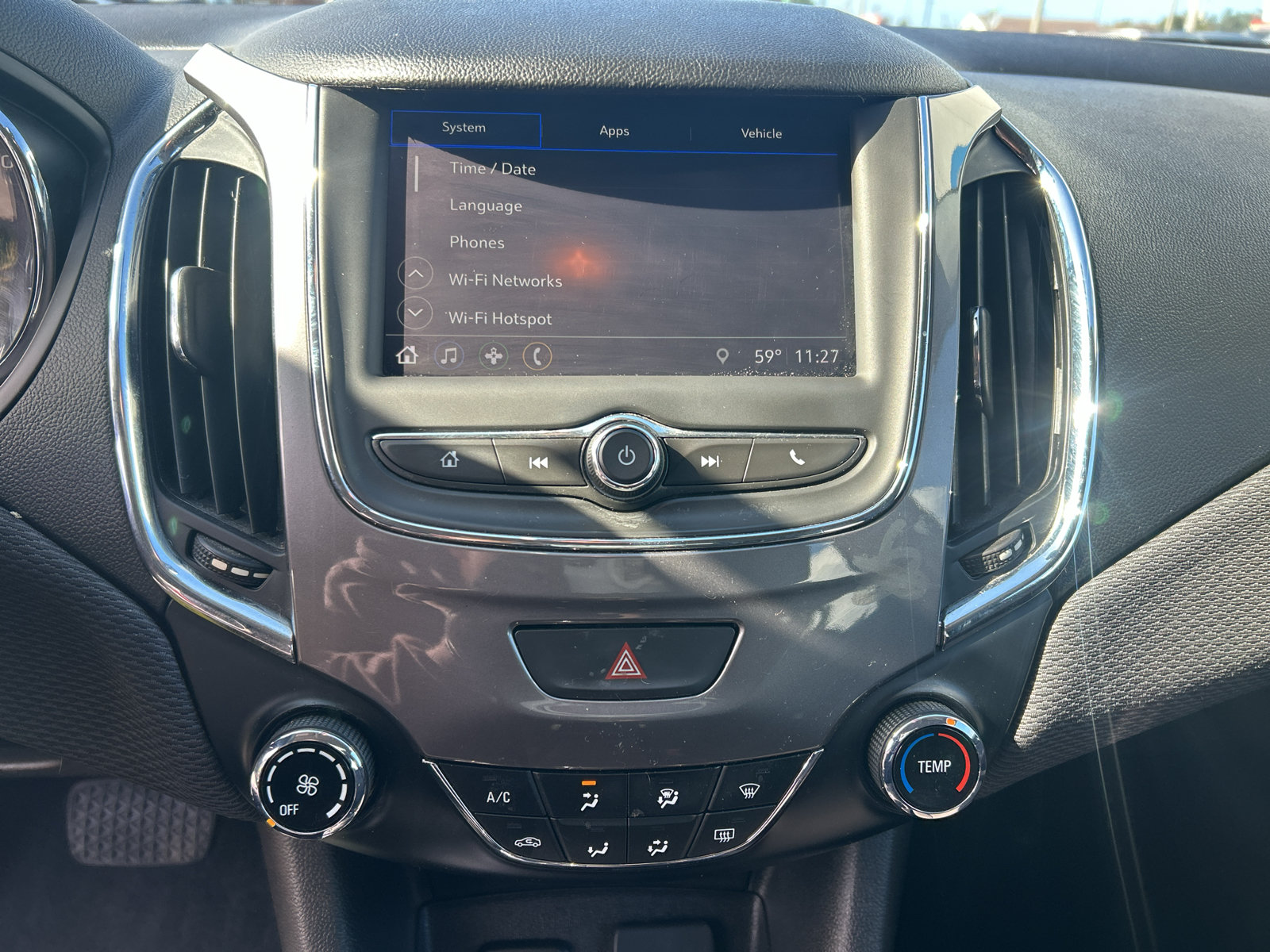 Used 2019 Chevrolet Cruze LS w/ LS Convenience Package FWD image 18