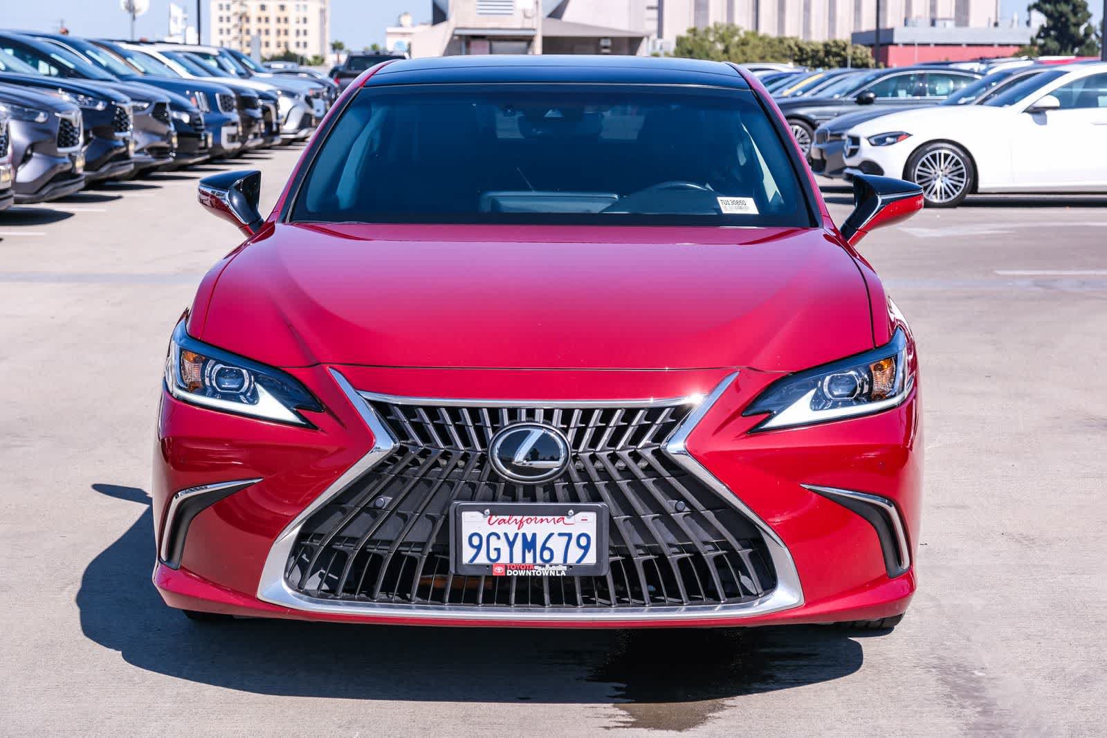 Used 2023 Lexus ES 350 w/ Premium Package FWD image 2