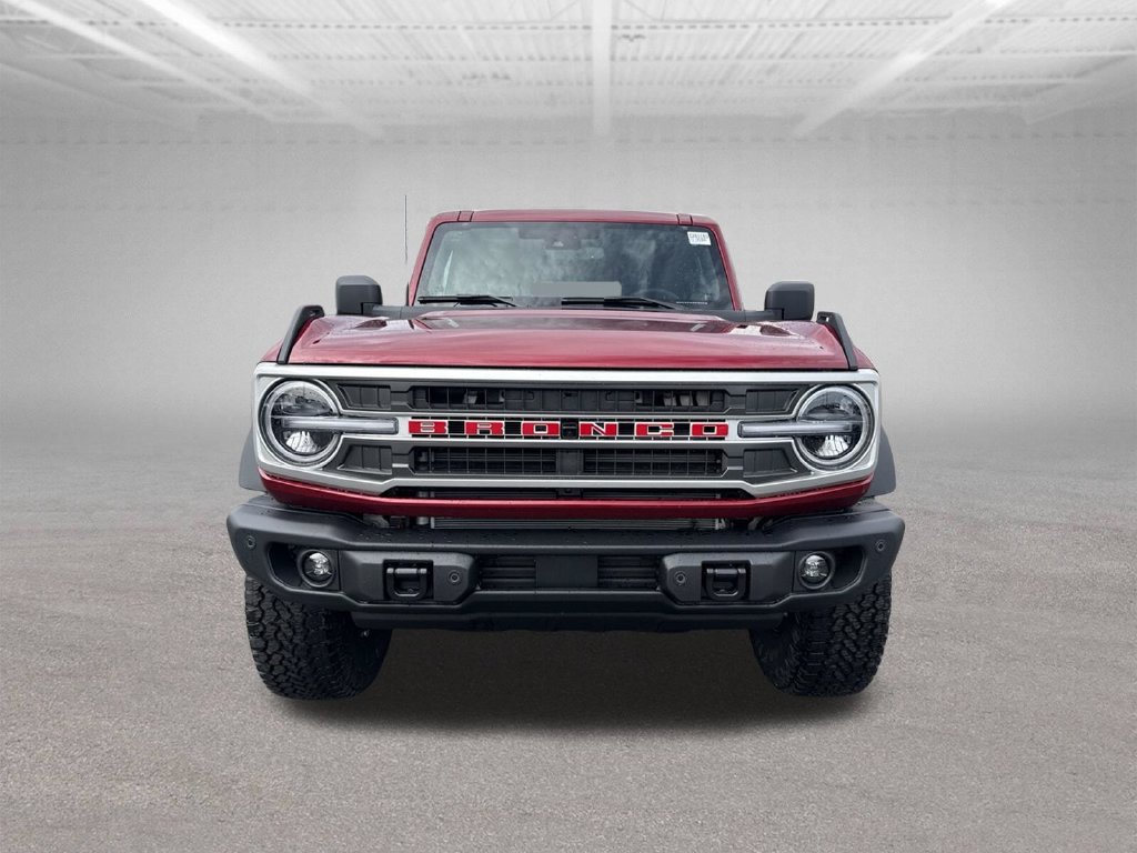 New 2026 Ford Bronco Outer Banks w/ Sasquatch Package AWD/4WD image 2