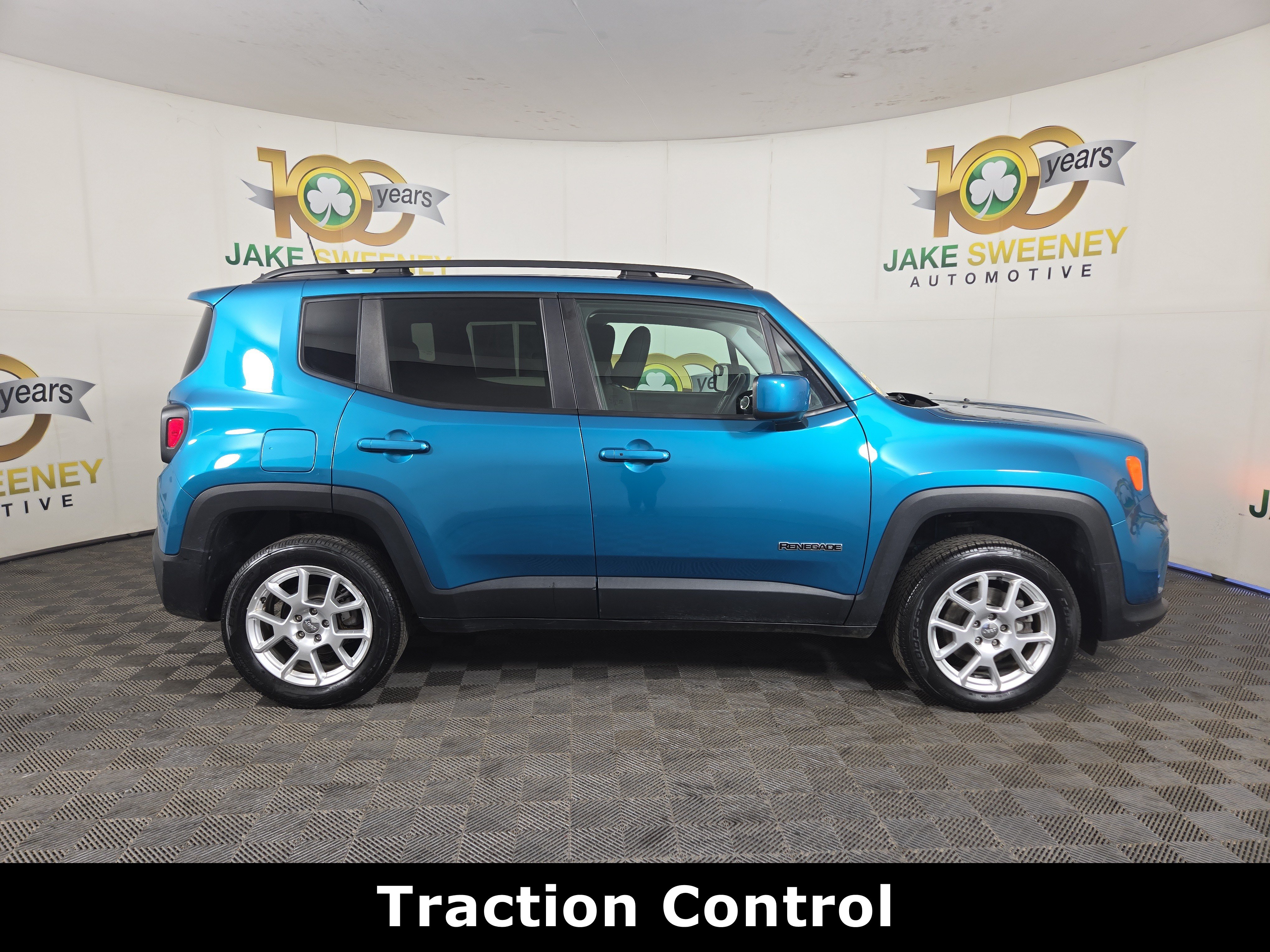 Used 2020 Jeep Renegade Latitude w/ Cold Weather Group AWD/4WD image 10