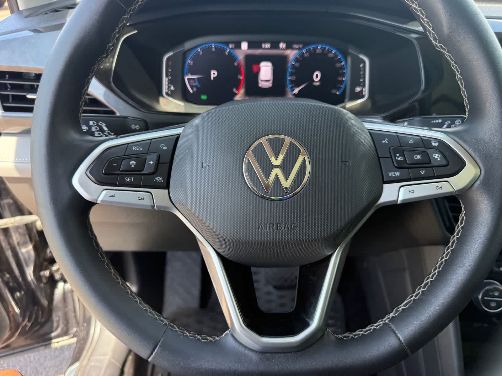 Used 2022 Volkswagen Taos SEL w/ Panoramic Sunroof Package AWD/4WD image 17