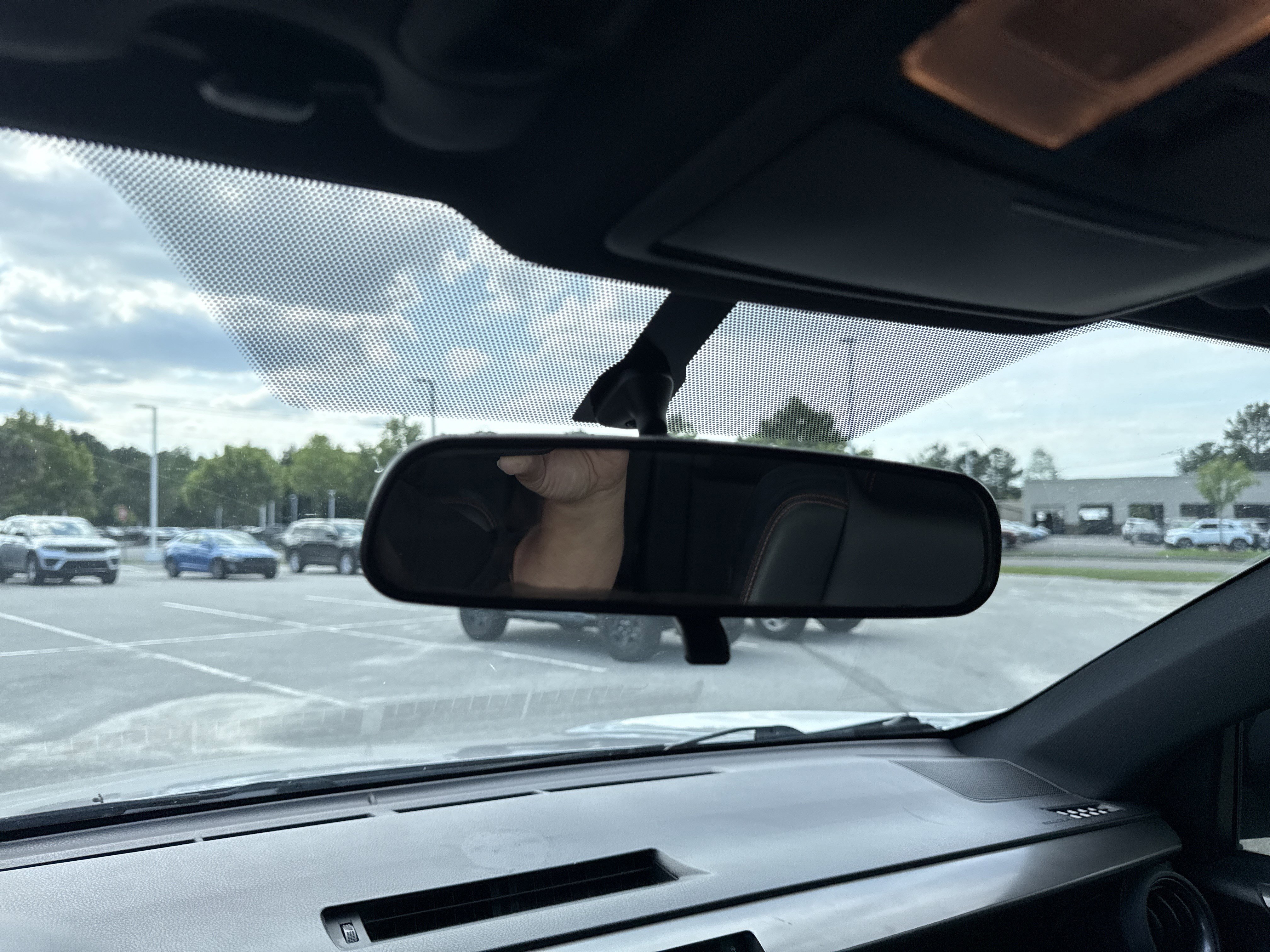 Used 2016 Toyota RAV4 SE FWD image 26