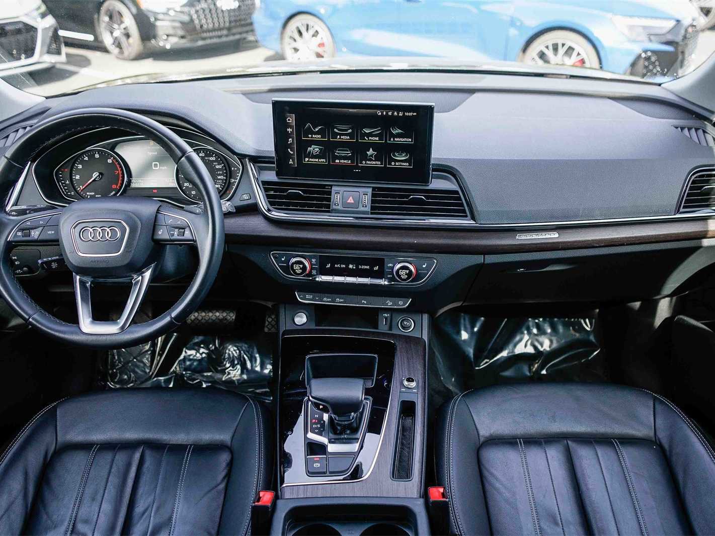 Used 2023 Audi Q5 2.0T Premium w/ Convenience Package image 12